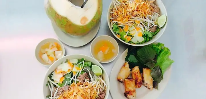 Bà Bà Bún Bò Nam Bộ: Địa Chỉ, Thực Đơn, Giờ Mở Cửa Và Cách Đặt Hàng Nhanh Chóng