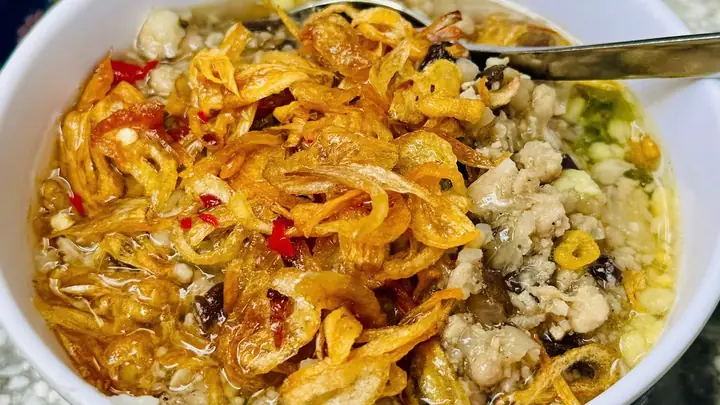 Bánh Đúc Nóng Phan Đăng Lưu: Địa Chỉ, Thực Đơn, Giá Và Cách Thưởng Thức
