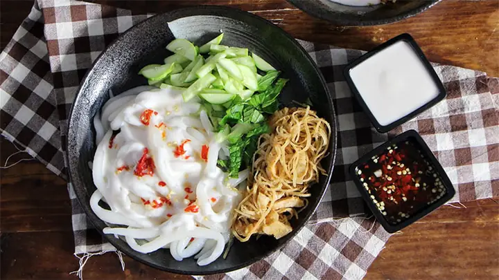Cách Làm Bánh Tầm Bì Nước Cốt Dừa Thơm Ngon Chuẩn Vị Miền Tây