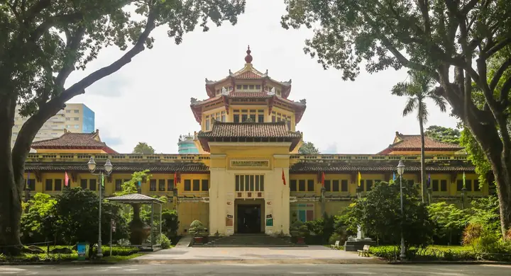 Bảo Tàng Lịch Sử Thành Phố Hồ Chí Minh: Địa Chỉ, Giờ Mở Cửa, Vé Vào Cửa Và Hướng Dẫn Tham Quan Chi Tiết