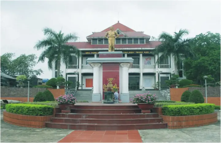 Bảo Tàng Lực Lượng Vũ Trang Miền Đông Nam Bộ: Địa Chỉ, Giờ Mở Cửa, Điểm Tham Quan & Lịch Sử