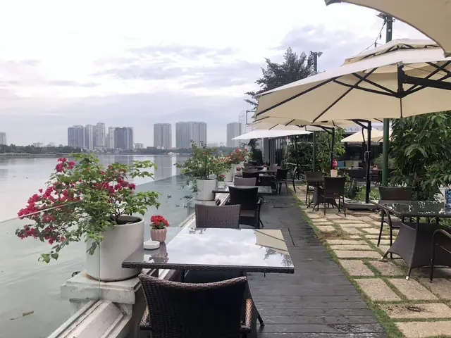 Top 10 Quán Cà Phê Bờ Sông Sài Gòn Nên Đến Ngay Hôm Nay