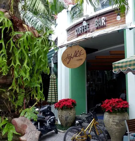 Café Hợp Phố Cần Thơ: Địa Chỉ, Giờ Mở Cửa, Thực Đơn & Mẹo Khám Phá