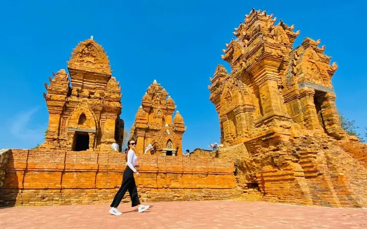 Top Địa Điểm Du Lịch Ninh Thuận Nên Ghé Qua: Danh Sách Chi Tiết, Trải Nghiệm & Mẹo Du Lịch