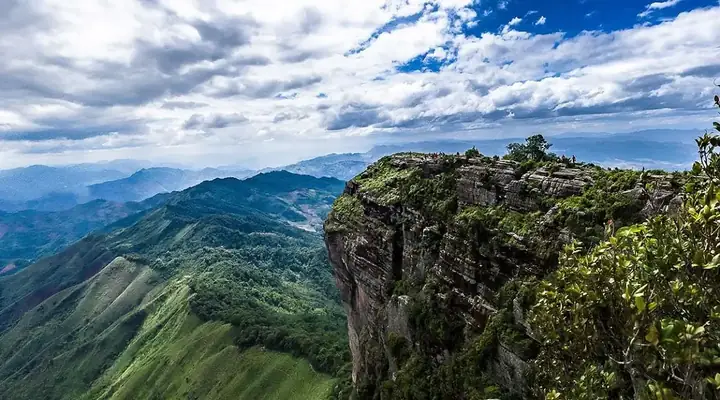 Top 10 Địa Điểm Du Lịch Mộc Châu Không Thể Bỏ Qua – Hướng Dẫn Chi Tiết
