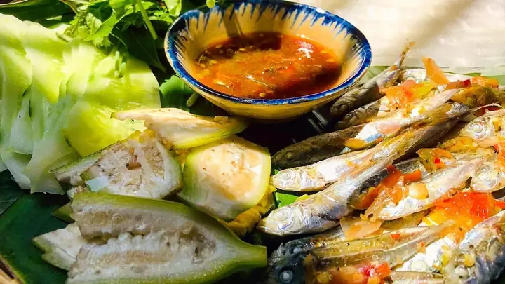 Cách Chế Biến Cá Nục Hấp Thơm Ngon: Hướng Dẫn Chi Tiết, Mẹo Chọn Cá Và Giảm Mùi Tanh