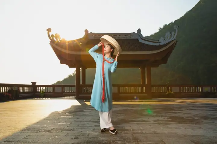 Hướng Dẫn Chi Tiết Cách Đi Đến Legacy Yên Tử Từ Hà Nội – Lộ Trình, Phương Tiện & Lưu Ý