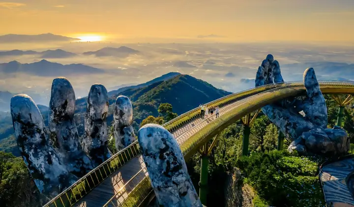 Cầu Vàng Ở Đâu? Địa Chỉ, Cách Đến Và Những Thông Tin Du Lịch Cần Biết