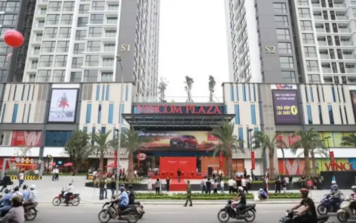 Lịch Chiếu, Giá Vé Và Thông Tin Rạp Cgv Vincom Sky Lake Phạm Hùng