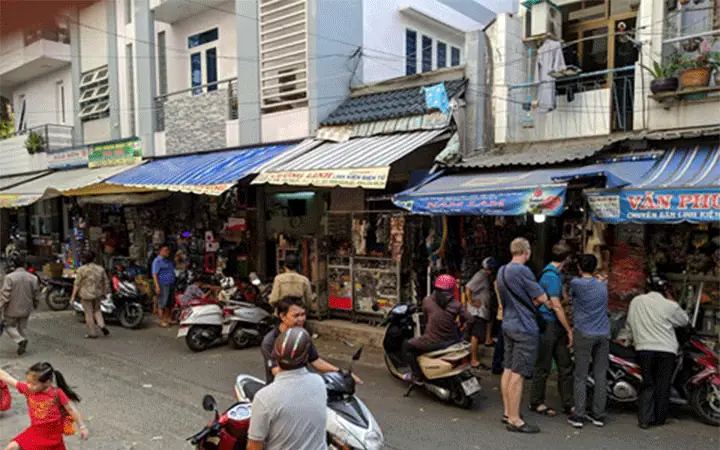 Chợ Điện Tử Ở Sài Gòn: Địa Chỉ, Mặt Hàng Chủ Lực Và Bí Quyết Mua Sắm Hiệu Quả