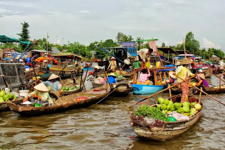 Hướng Dẫn Chi Tiết Khám Phá Chợ Nổi Cái Bè (tiền Giang): Giờ Mở, Lịch Trình, Cách Đi Và Mẹo Du Lịch Hướng Dẫn Chi Tiết Khám Phá Chợ Nổi Cái Bè (tiền Giang): Giờ Mở, Lịch Trình, Cách Đi Và Mẹo Du Lịch
