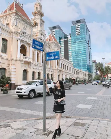 Hướng Dẫn Chi Tiết Chụp Ảnh Trên Phố Đi Bộ: Địa Điểm, Mẹo Chụp & Lưu Ý Cần Biết