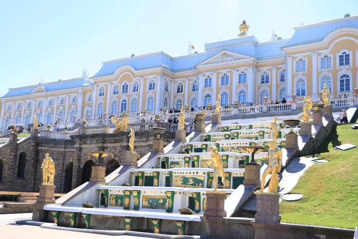 Cung Điện Mùa Hè Nga (peterhof) – Lịch Sử, Kiến Trúc Và Hướng Dẫn Du Lịch Chi Tiết