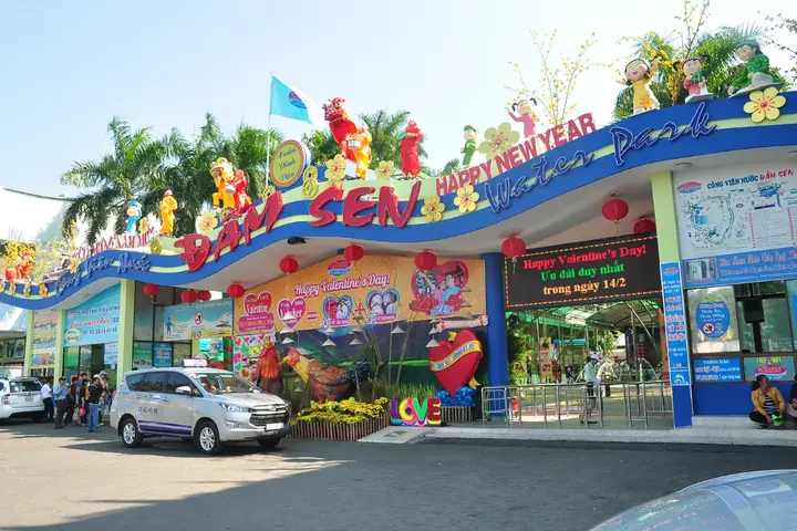 Hướng Dẫn Chi Tiết Tham Quan Công Viên Văn Hóa Đầm Sen Tp.hcm: Vị Trí, Giờ Mở Cửa, Vé & Các Trò Chơi Nổi Bật
