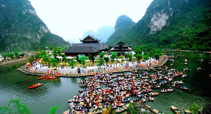 Top Địa Điểm Tham Quan Ninh Bình: 15 Điểm Không Thể Bỏ Qua Cho Du Khách