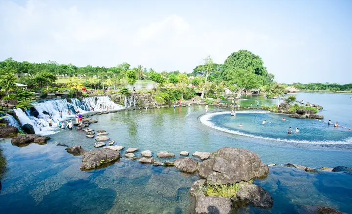 Top Địa Điểm Vui Chơi Quận 9: 15 Điểm Hấp Dẫn Cho Mọi Lứa Tuổi