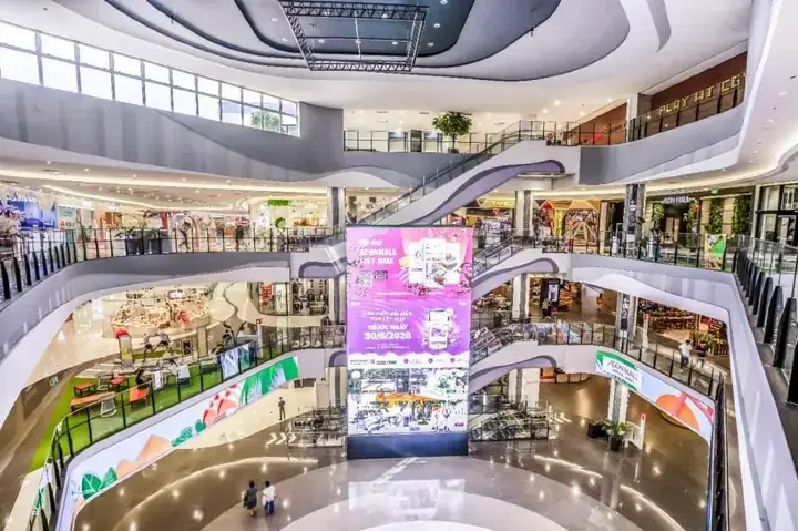 Khám Phá Toàn Bộ Các Quán Ăn Và Món Ngon Có Ở Diamond Plaza