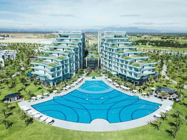 Dịch Vụ Vinpearl Nam Hội An: Đặt Phòng, Combo Nghỉ Dưỡng & Vé Vinwonders Toàn Diện