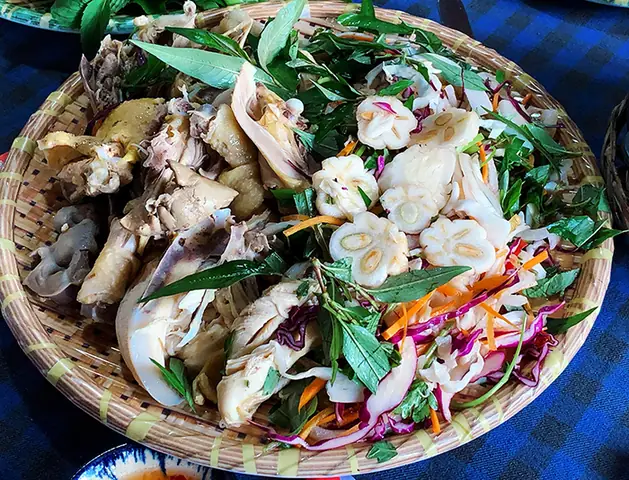 Cách Làm Gỏi Gà Măng Cụt Chuẩn Vị Và Khám Phá Địa Chỉ Ngon Tại Bình Dương