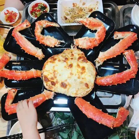 Hải Sản Bình Dân Hà Nội: Top 10 Quán Ngon, Giá Rẻ & Địa Chỉ Ăn “vừa Túi”