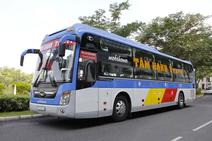 Hướng Dẫn Đặt Vé Xe Bus Từ Hội An Đến Thành Phố Hồ Chí Minh: Giá, Lịch Trình & Mẹo Tiết Kiệm