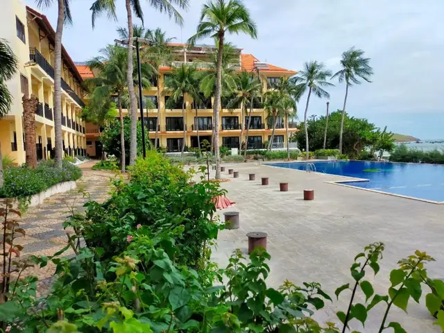 Hướng Dẫn Toàn Diện Về Resort Hòn Rơm 1 Mũi Né: Đánh Giá, Tiện Nghi & Cách Đặt Phòng
