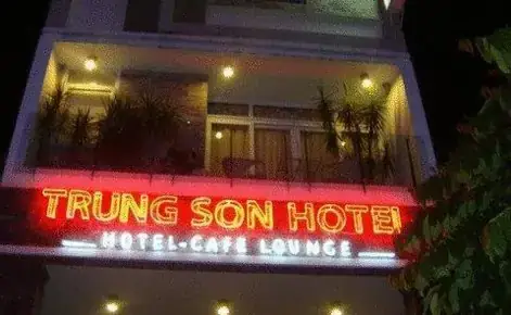 Khách Sạn An Hồ Trung Sơn: Đánh Giá Chi Tiết, Tiện Nghi Và Cách Đặt Phòng