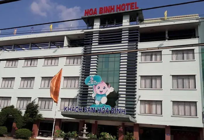 Khám Phá Khách Sạn Hòa Bình Cao Lãnh: Địa Chỉ, Phòng, Giá Và Dịch Vụ Dành Cho Du Khách