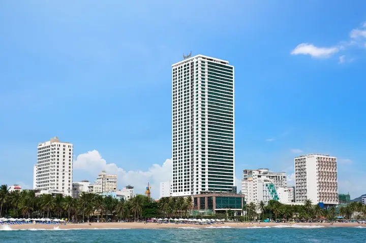Khách Sạn Mường Thanh Luxury Viễn Triều Ở Hòn Chồng: Đánh Giá, Tiện Nghi & Cách Đặt Phòng Nhanh Chóng