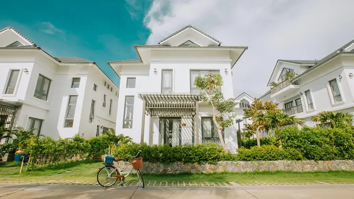 Sunset Sanato Phú Quốc: Đánh Giá, Giá Phòng & Hướng Dẫn Đặt Phòng Cho Du Khách