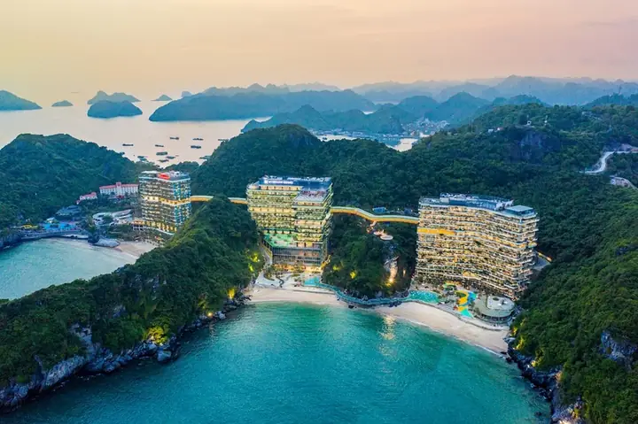 Top Khách Sạn Trên Đảo Cát Bà 2026: Đánh Giá, Giá Phòng Và Lời Khuyên Đặt Phòng
