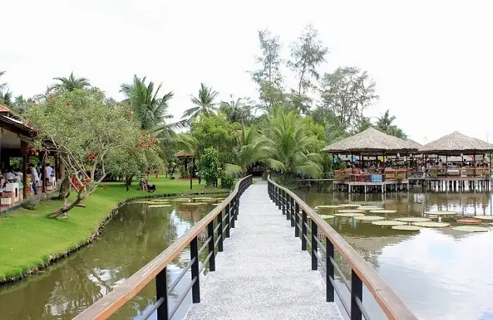 Hướng Dẫn Đặt Vé Và Trải Nghiệm Khu Du Lịch Văn Thánh Sài Gòn: Địa Chỉ, Giá Vé, Hoạt Động & Mẹo Tham Quan