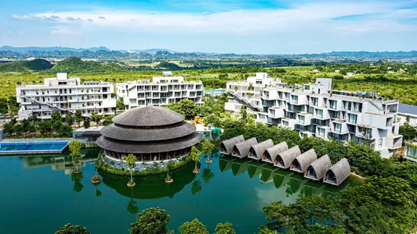Top 10 Khu Nghỉ Dưỡng Ở Ninh Bình Đẹp Nhất Cho Mọi Nhu Cầu Du Lịch