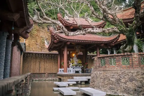 Kiến Trúc Đình Làng Việt Nam: Định Nghĩa, Cấu Trúc Và Ý Nghĩa Văn Hoá