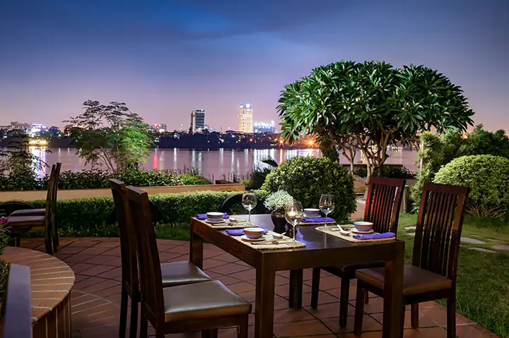 Khám Phá Làng Văn Hóa & Ẩm Thực Nắng Sông Hồng: Địa Chỉ, Món Ăn Đặc Trưng Và Trải Nghiệm Dành Cho Du Khách