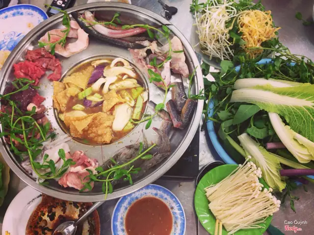 Địa Chỉ, Thực Đơn & Review Lẩu Mắm Bà Thành Trương Định – Hướng Dẫn Chi Tiết Cho Thực Khách Hà Nội