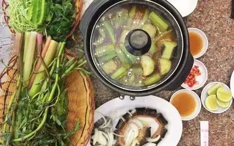 Đánh Giá Đầy Đủ Lẩu Mắm Út Cường Mỹ Tho: Địa Chỉ, Thực Đơn, Giá & Cách Đặt