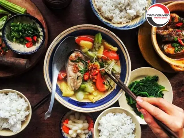Lịch Sử Ẩm Thực Việt Nam: Hành Trình Phát Triển Qua Các Thời Kỳ Và Vùng Miền