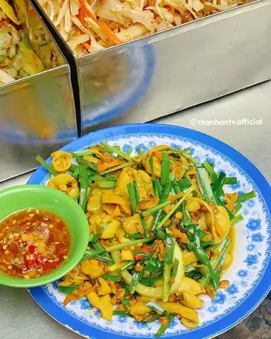 Lòng Xào Nghệ Chợ Bà Hoa: Đặc Điểm, Cách Chế Biến, Giá Và Địa Chỉ Thưởng Thức