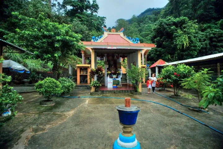 Khám Phá Lịch Sử, Truyền Thầm Và Cách Tới Miểu Bà Cô Đèo Bảo Lộc – Điểm Dừng Chân Huyền Bí Ở Đà Lạt