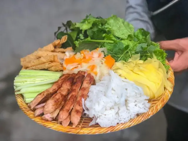 Top 6 Quán Nem Nướng Nha Trang Ngon Nhất Tại Long Biên: Địa Chỉ, Giá, Thực Đơn Và Mẹo Chọn