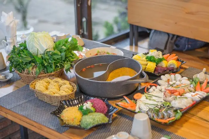 Top 10 Nhà Hàng Ăn Trưa Đà Lạt Ngon, Giá Hợp Lý Mà Du Khách Không Nên Bỏ Lỡ