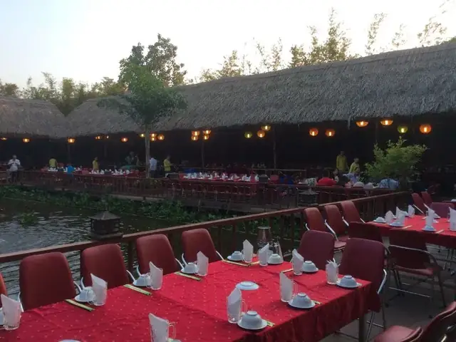 Nhà Hàng Bình Xuyên Phạm Hùng: Địa Chỉ, Thực Đơn, Giờ Mở Cửa & Cập Nhật Tình Trạng Hoạt Động