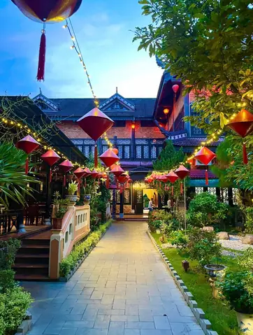 Nhà Hàng Café Vỹ Dạ Xưa – Đánh Giá Chi Tiết, Thực Đơn, Đặt Chỗ Và Trải Nghiệm Du Lịch Huế