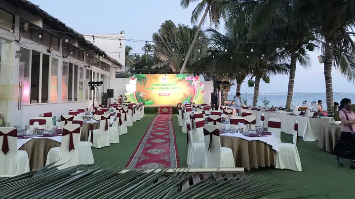 Nhà Hàng Cánh Buồm Phan Thiết – Địa Chỉ, Thực Đơn Hải Sản & Mức Giá Cho Du Khách