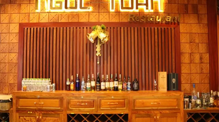 Nhà Hàng Ngọc Toàn Đồng Hới – Đánh Giá, Thực Đơn, Địa Chỉ Và Cách Đặt Chỗ