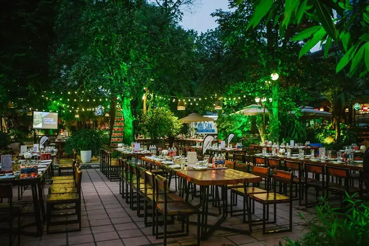 Những Thông Tin Cần Biết Về Nhà Hàng Vườn Bia Hà Nội – Địa Chỉ, Thực Đơn, Giá Và Cách Đặt Chỗ