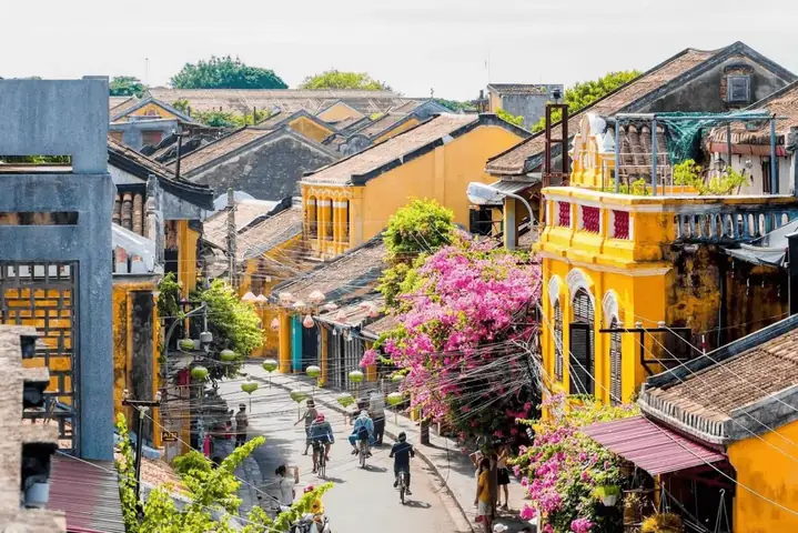 Phố Cổ Hội An Ban Ngày: Lịch Trình Tham Quan, Địa Điểm Không Thể Bỏ Lỡ & Mẹo Du Lịch