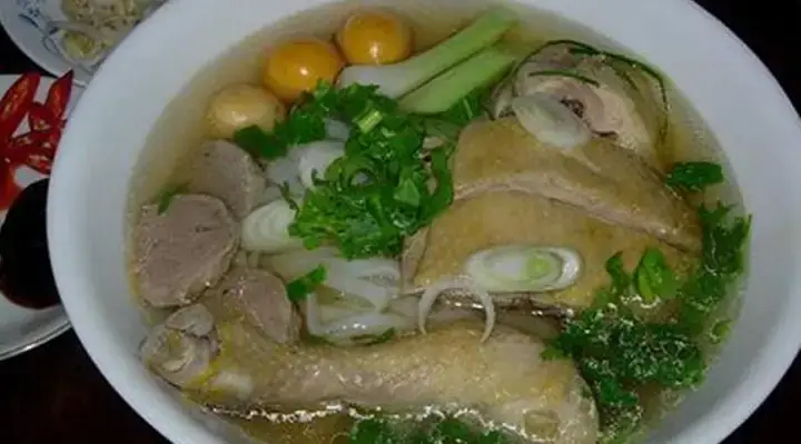 Top 7 Quán Phở Gà Ngon Nhất Hải Phòng Mà Dân Địa Phương Không Thể Bỏ Qua