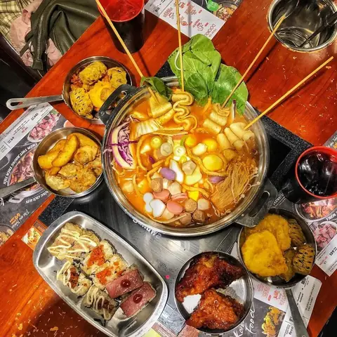 Top 10 Quán Ăn Ngon Gần Nhất Ở Sài Gòn – Đánh Giá, Địa Chỉ Và Giá Cả